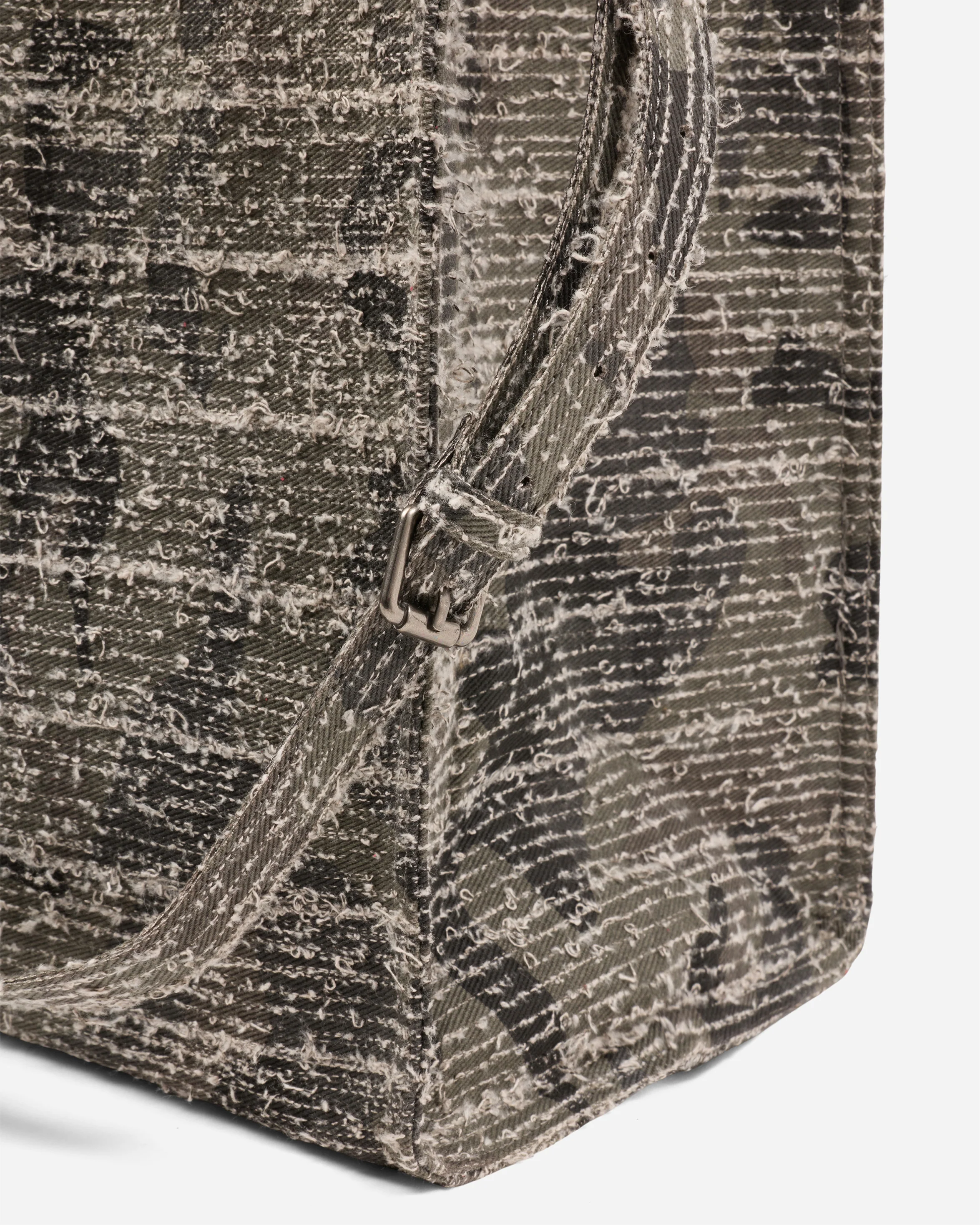 Textured Weekender Bag Camo - Image 3